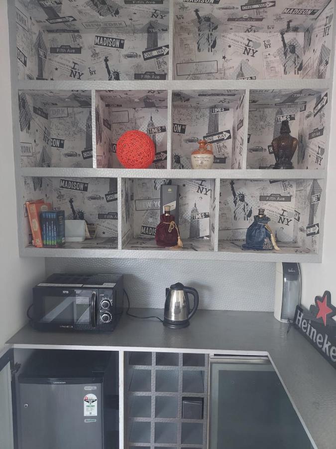 Terrace Abode Apartment มังคาลอร์ ภายนอก รูปภาพ